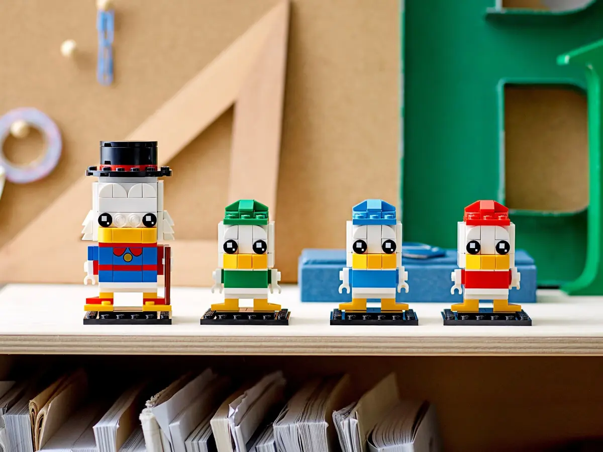 LEGO BrickHeadz 40477 Scrooge McDuck, Huey, Dewey & Louie set, image 4