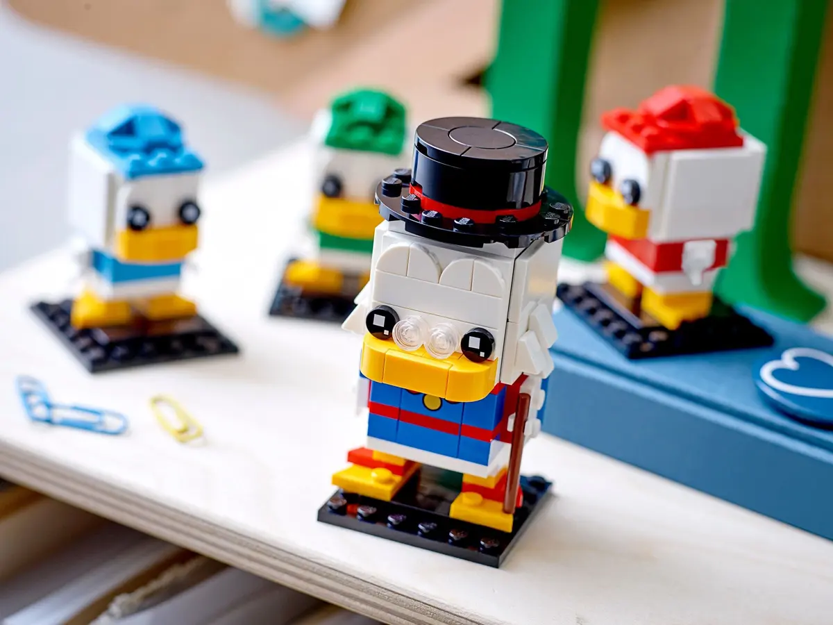 LEGO BrickHeadz 40477 Scrooge McDuck, Huey, Dewey & Louie set, image 5