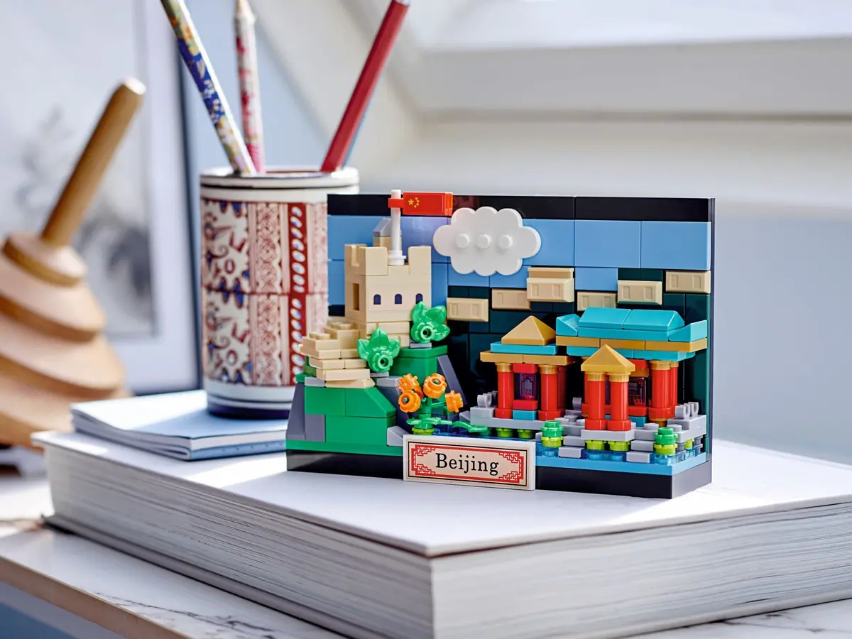 LEGO Creator 40520 Beijing Postcard set, image 4