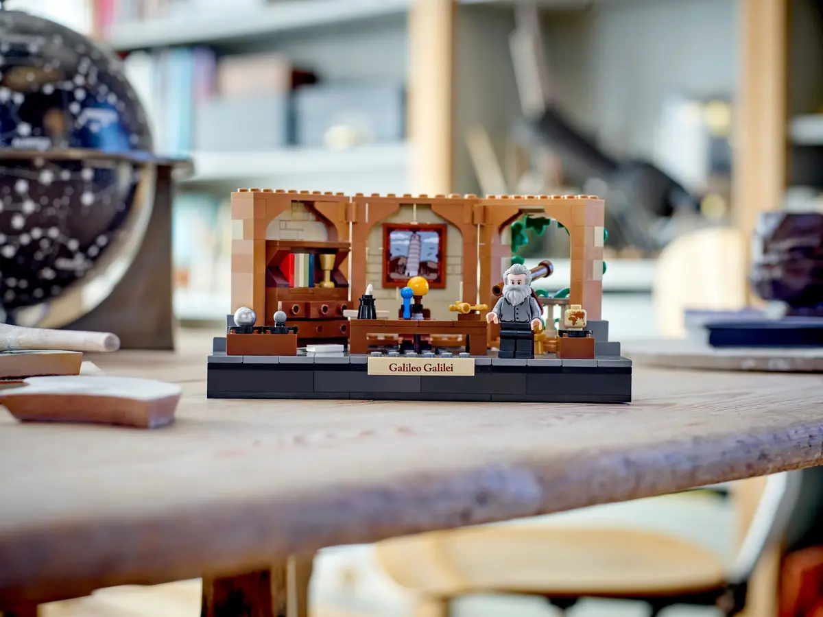 LEGO Ideas 40595 Tribute to Galileo Galilei set, image 4
