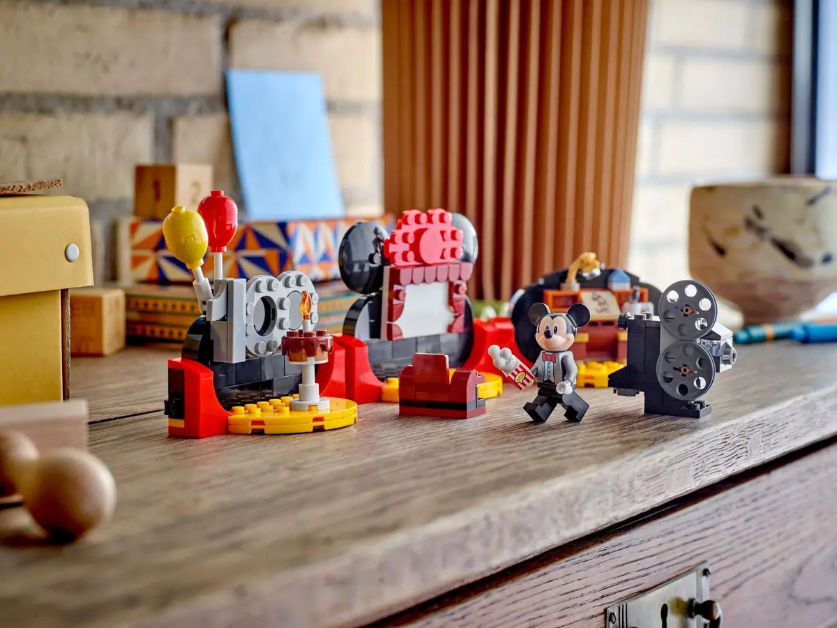 LEGO Disney 40600 Disney 100 Years Celebration set, image 5