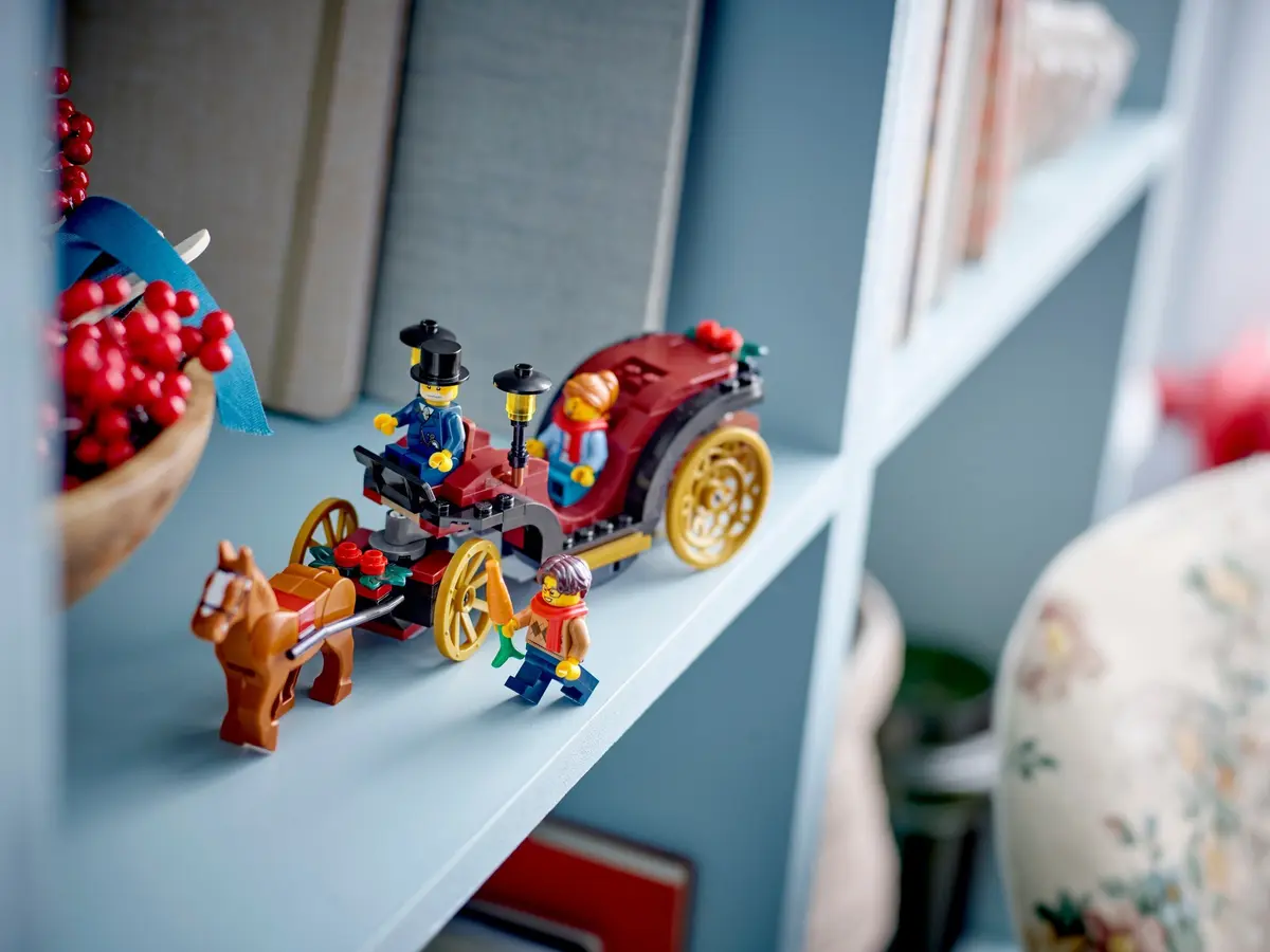 LEGO Seasonal 40603 Wintertime Carriage Ride set, image 5