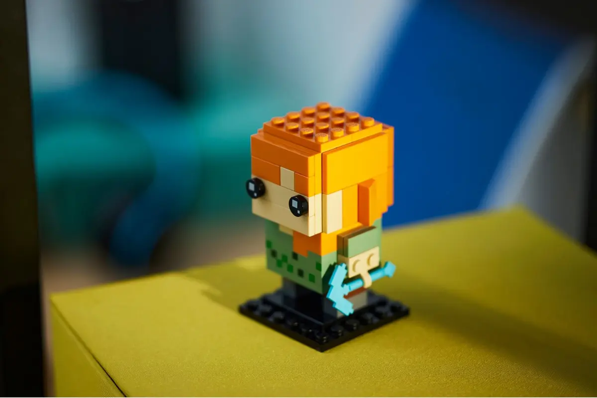 LEGO BrickHeadz 40624 Alex set, image 6