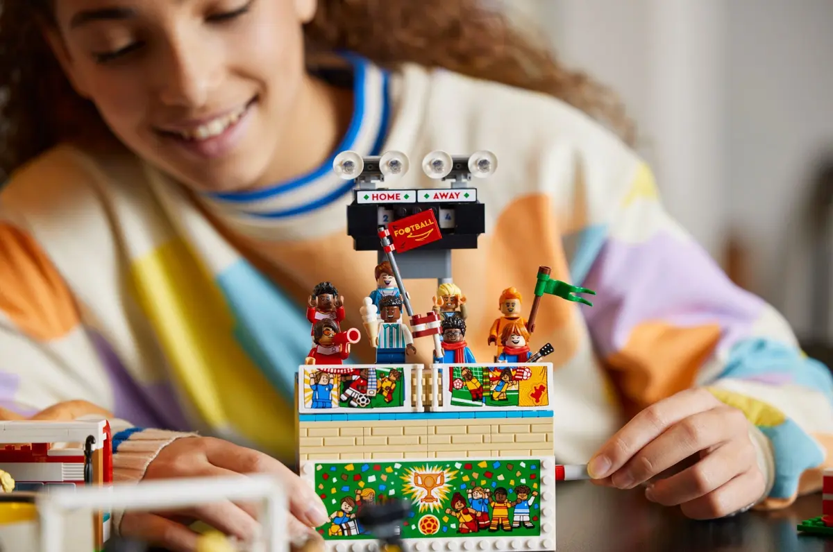 LEGO Miscellaneous 40634 Icons of Play set, image 3