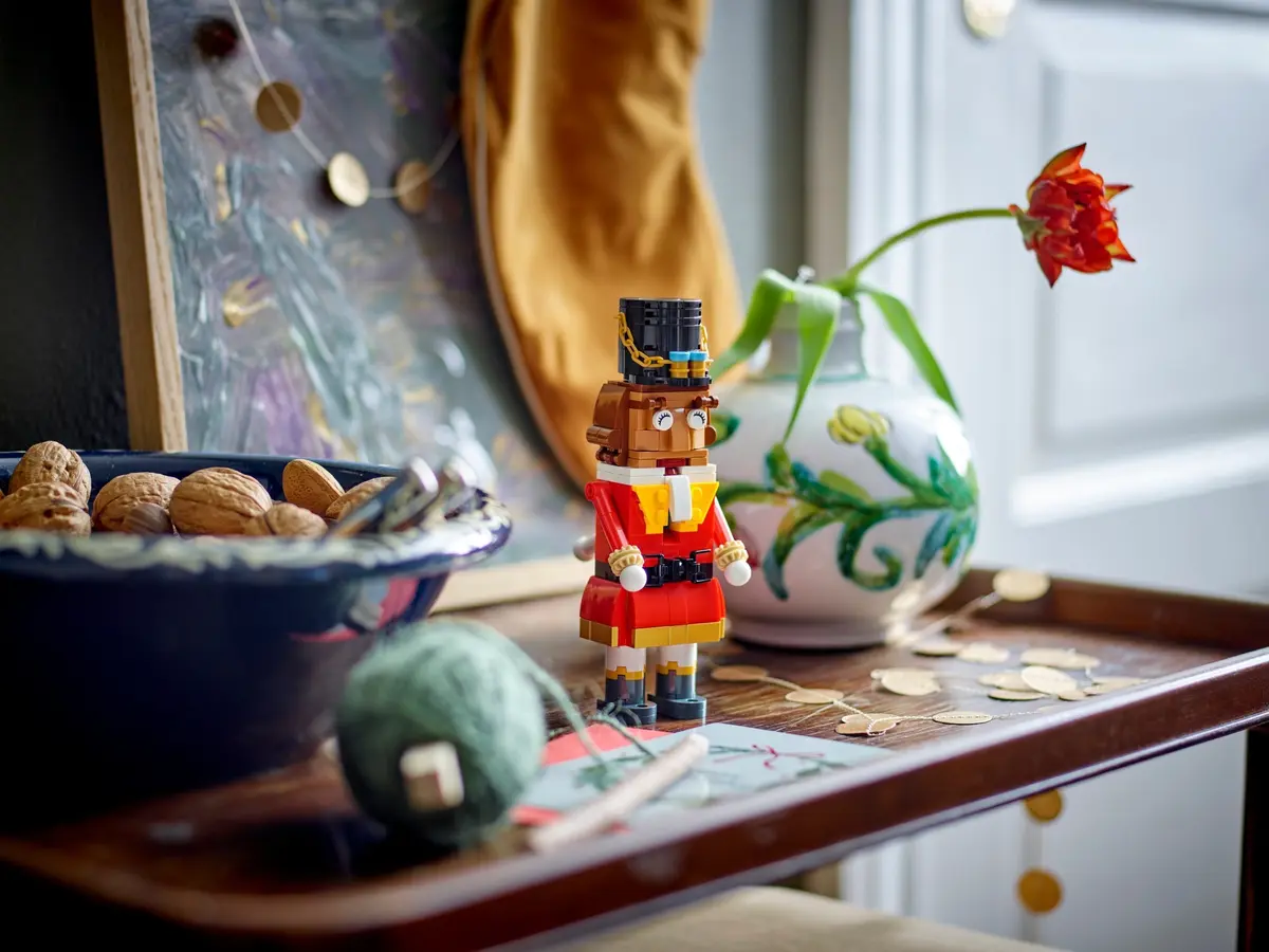 LEGO Seasonal 40640 LEGO Nutcracker set, image 4