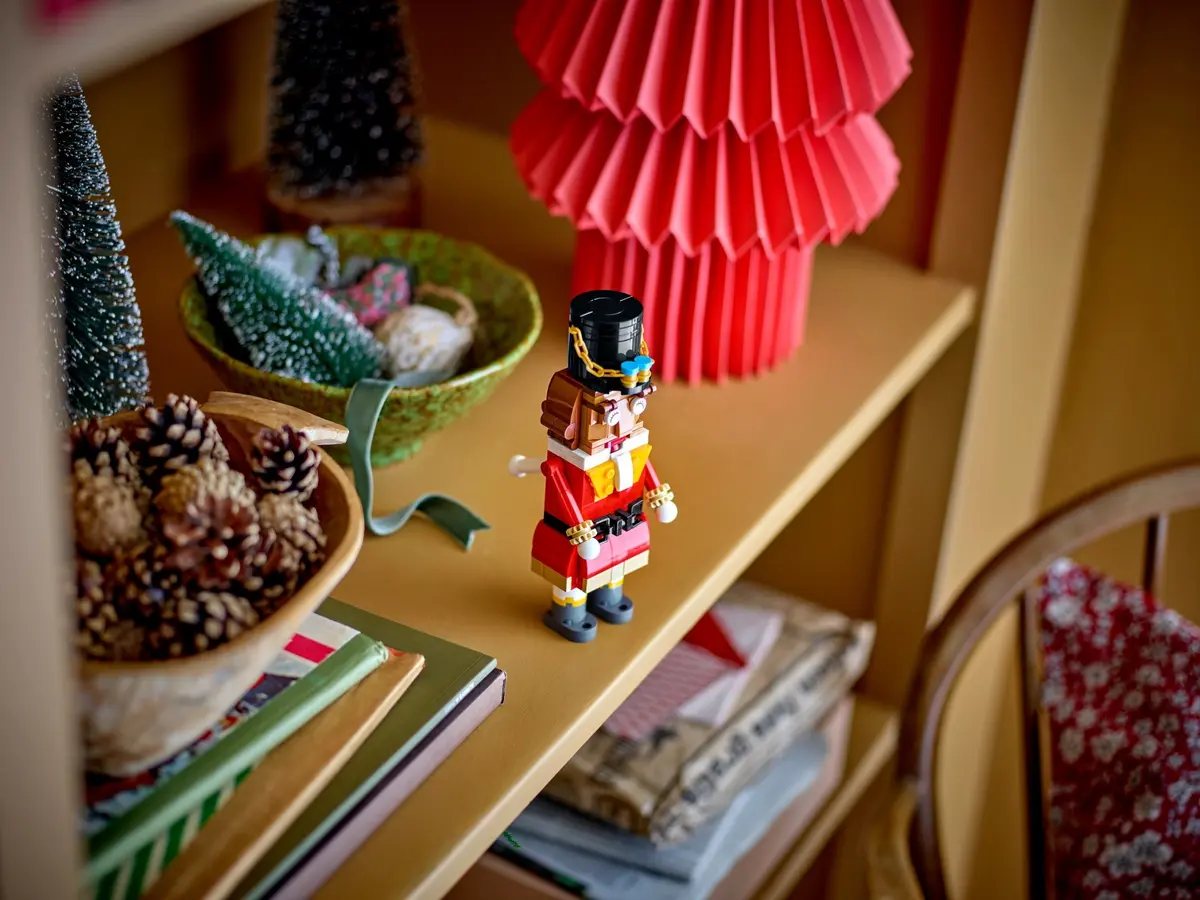 LEGO Seasonal 40640 LEGO Nutcracker set, image 5