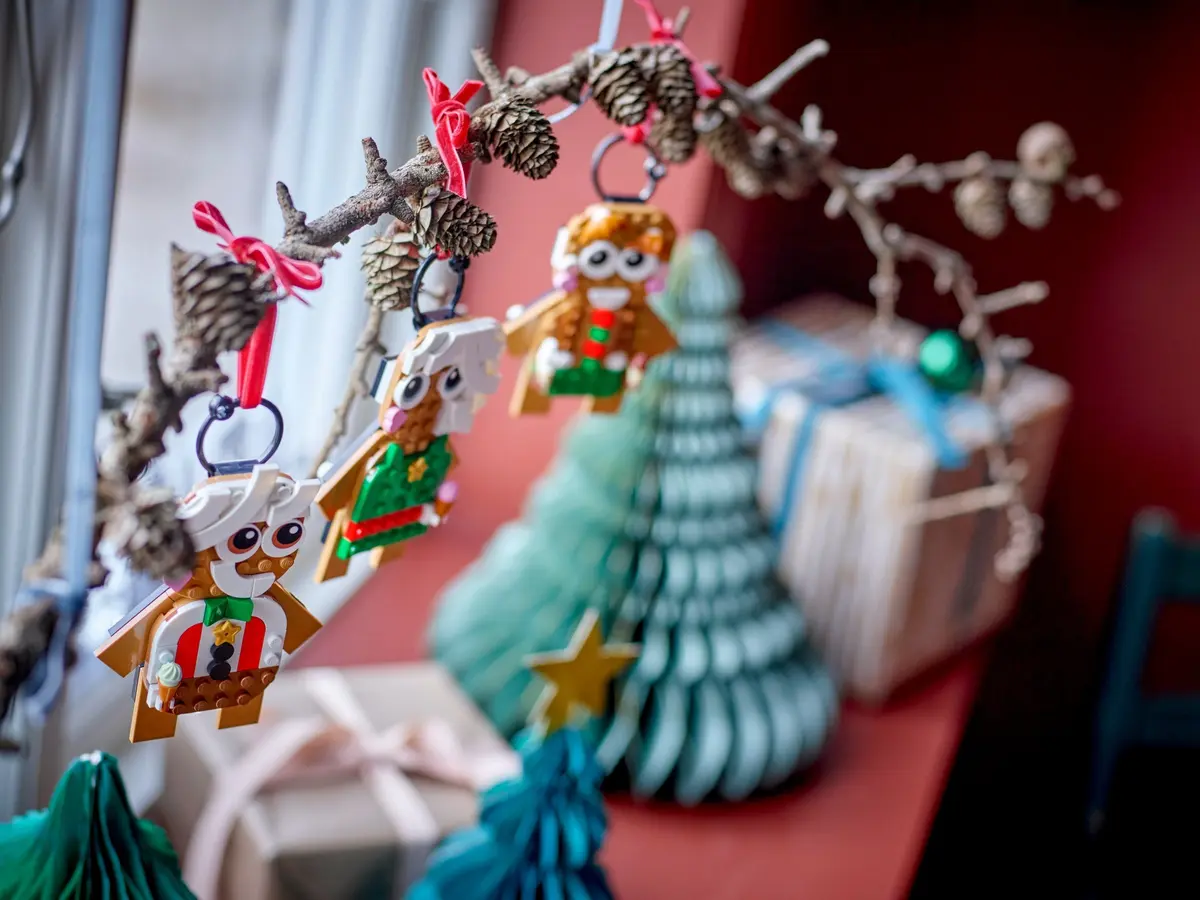 LEGO Seasonal 40642 Gingerbread Ornaments set, image 6