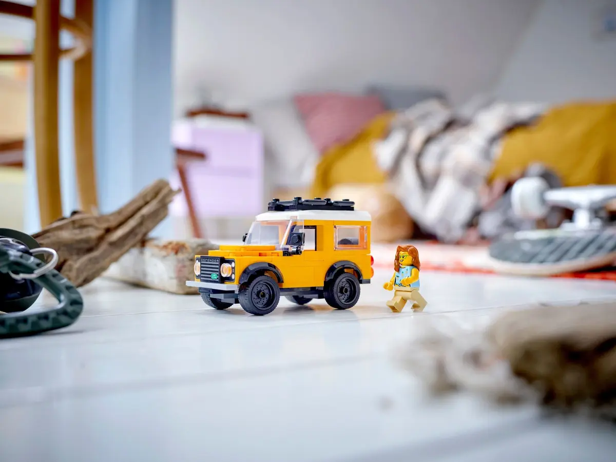 LEGO Creator 40650 Land Rover Classic Defender set, image 4