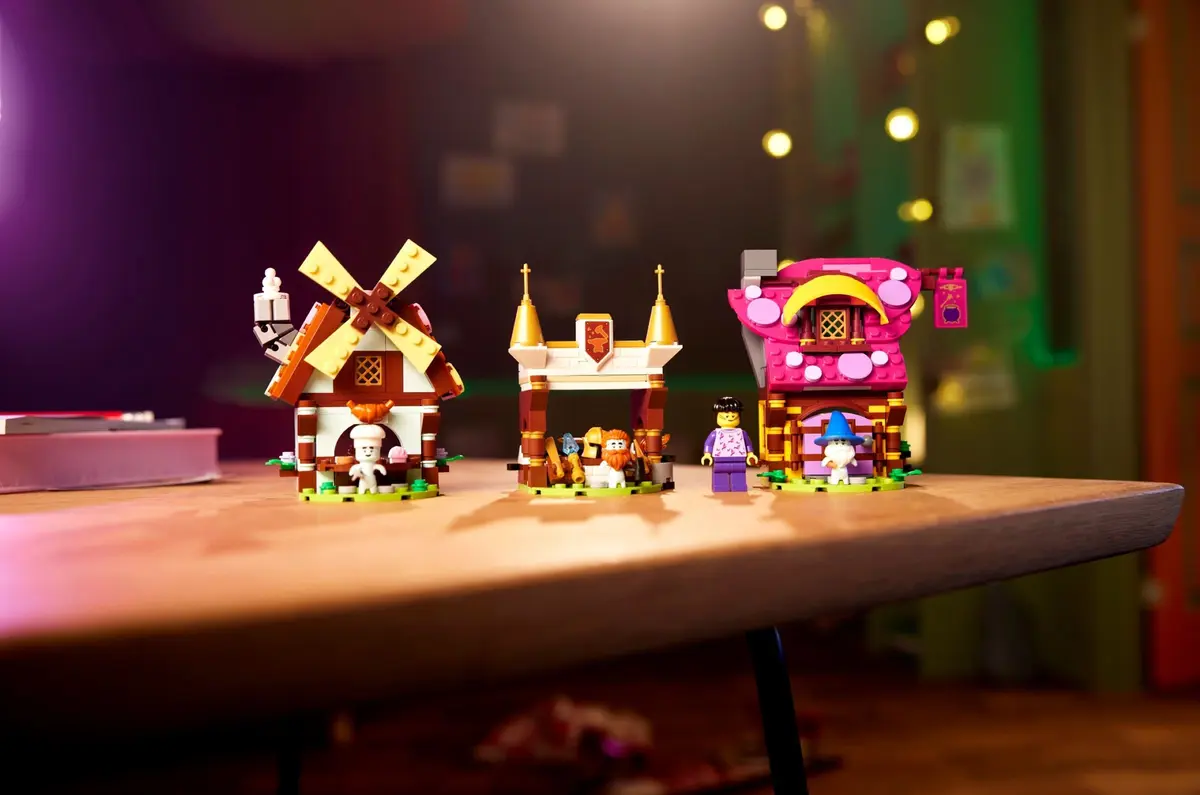 LEGO Dreamzzz 40657 Dream Village set, image 8