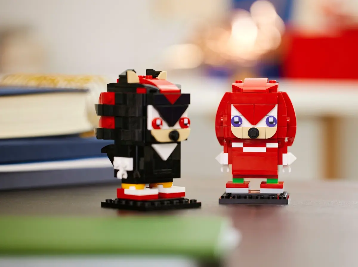LEGO BrickHeadz 40672 Sonic the Hedgehog: Knuckles & Shadow set, image 4