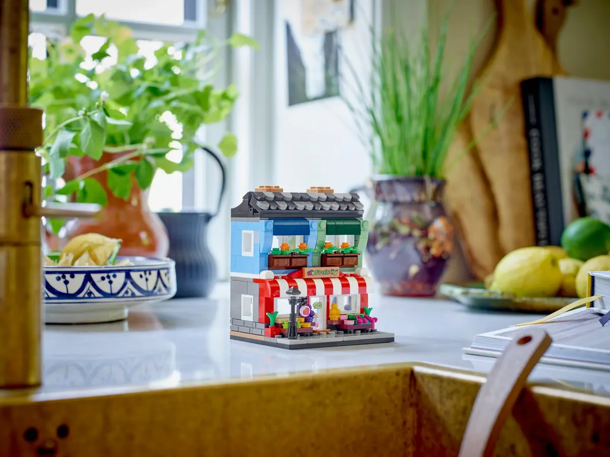 LEGO Promotional 40684 Fruit Store set, image 4