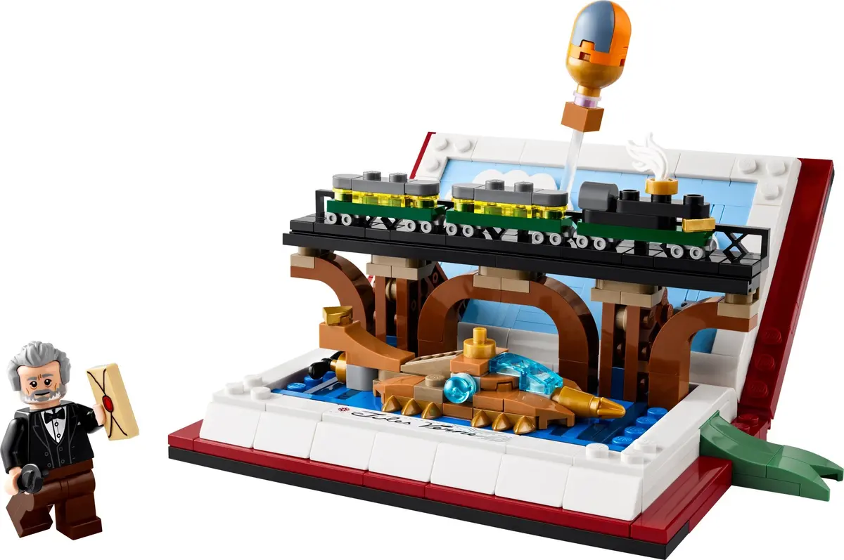 LEGO Promotional 40690 Tribute to Jules Verne's Books set