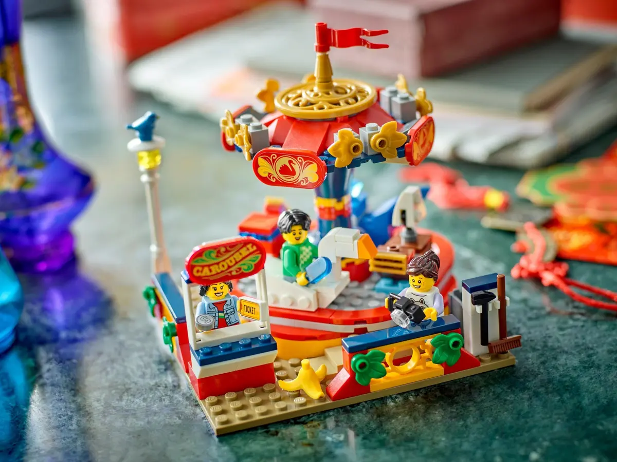 LEGO Miscellaneous 40714 Carousel Ride set, image 5