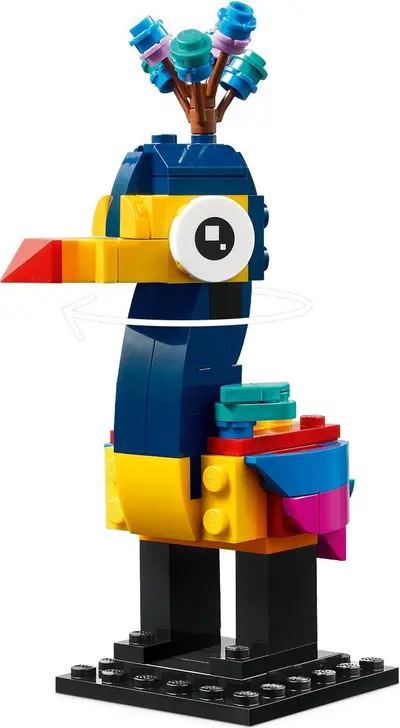 LEGO BrickHeadz 40752 Carl, Russell & Kevin set, image 6