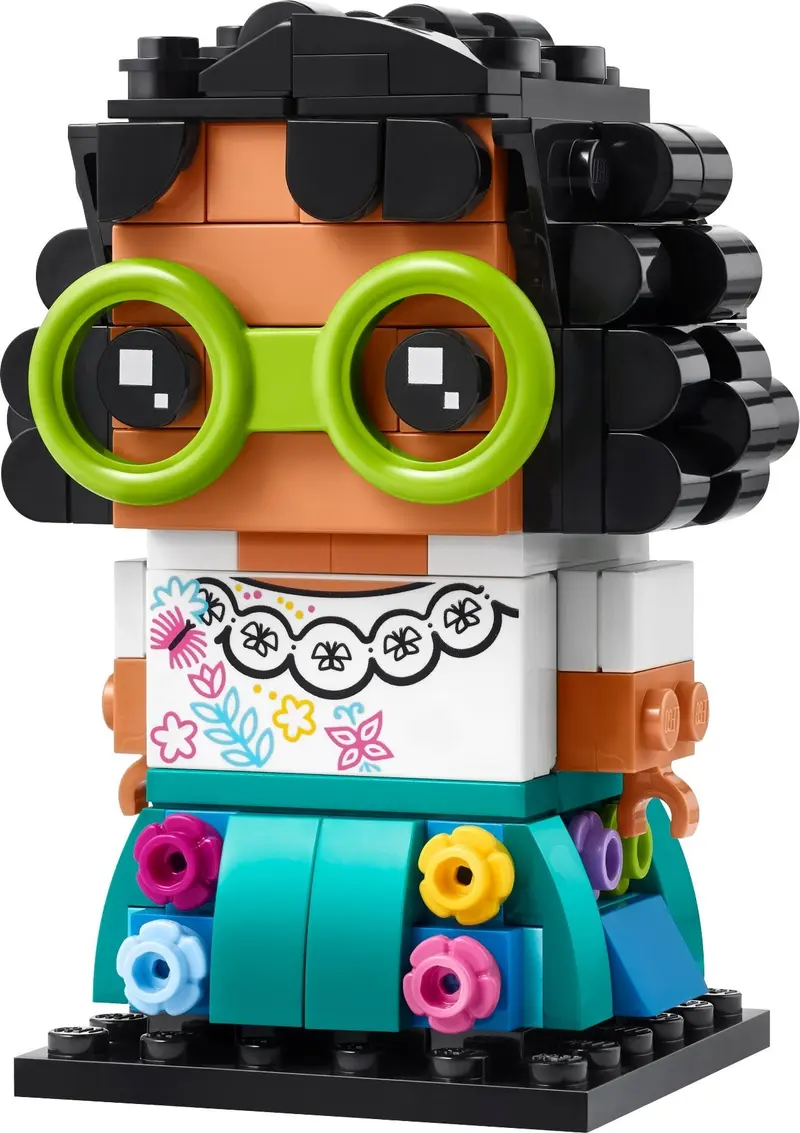 LEGO BrickHeadz 40753 Mirabel Madrigal set