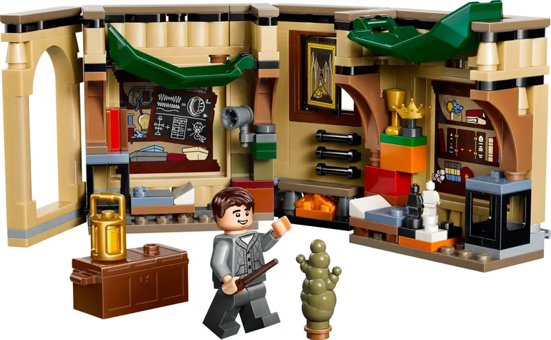 LEGO Harry Potter 40770 Hogwarts Castle: Room of Requirement set
