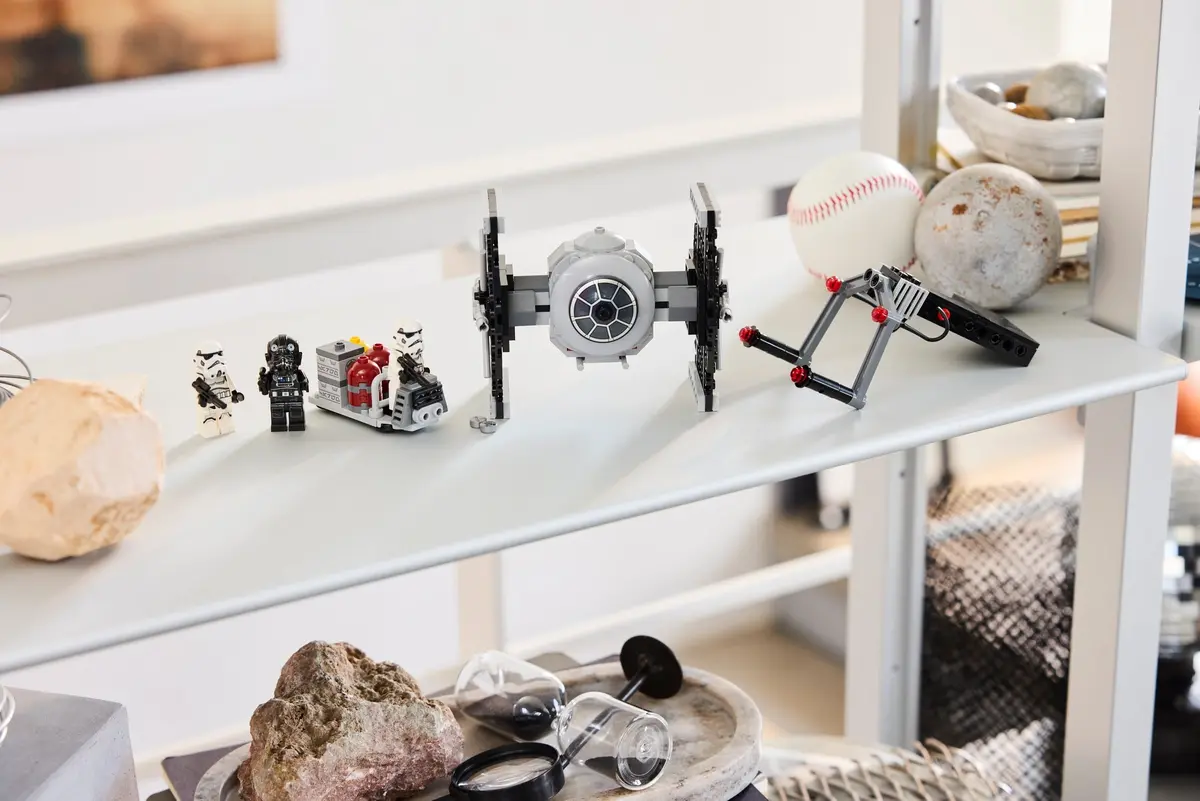 LEGO Star Wars 40771 TIE Fighter with Imperial Hangar Rack set, image 5