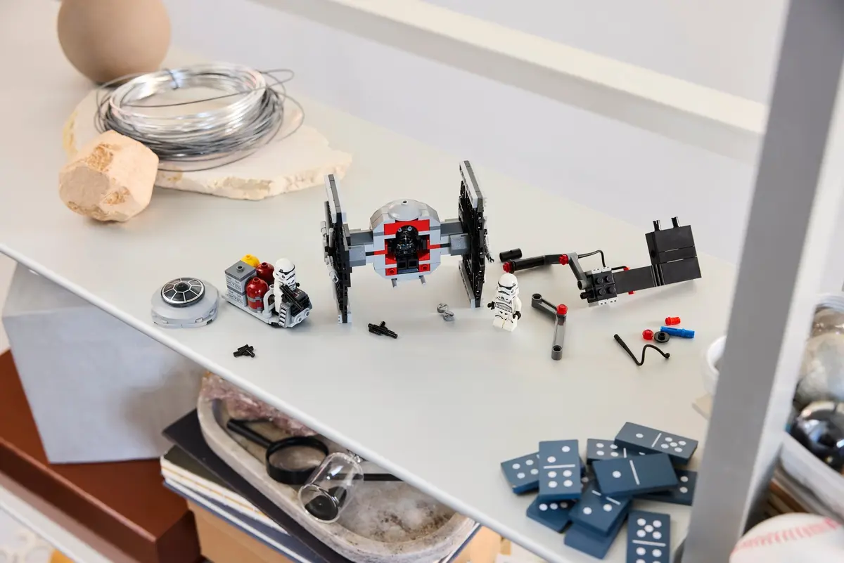 LEGO Star Wars 40771 TIE Fighter with Imperial Hangar Rack set, image 4
