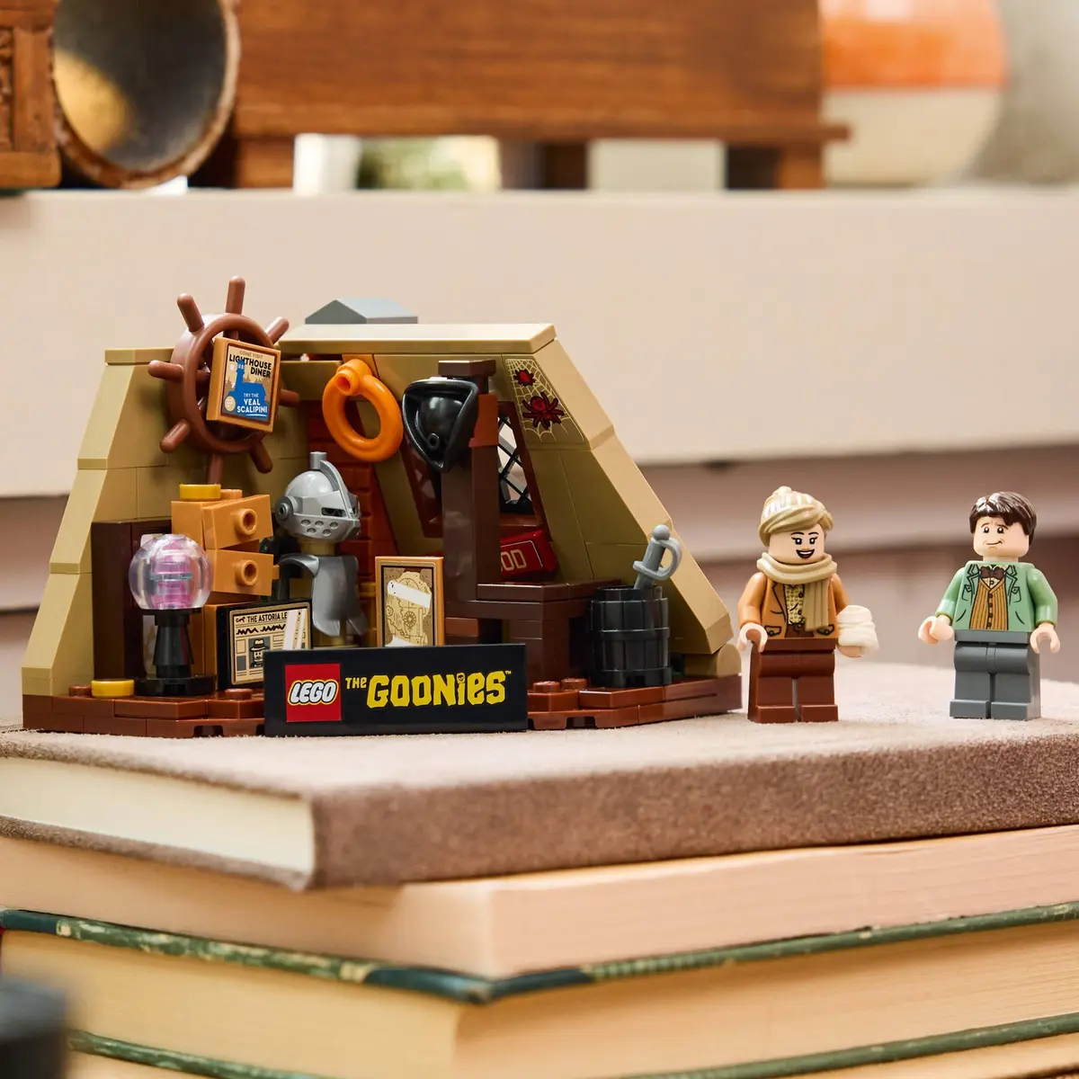 LEGO Ideas 40773 The Goonies: The Walshes' Attic set, image 7