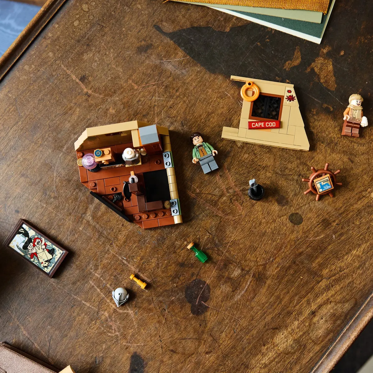 LEGO Ideas 40773 The Goonies: The Walshes' Attic set, image 5