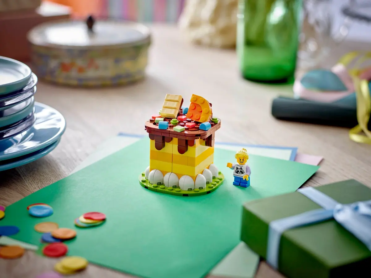 LEGO Seasonal 40780 Birthday Cake set, image 4