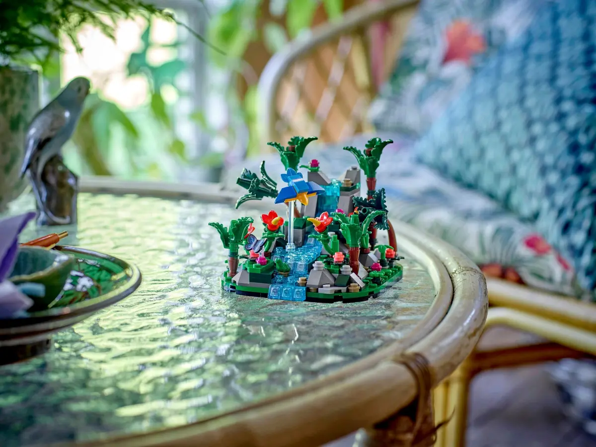 LEGO Promotional 40782 Tropical Rainforest Diorama set, image 4