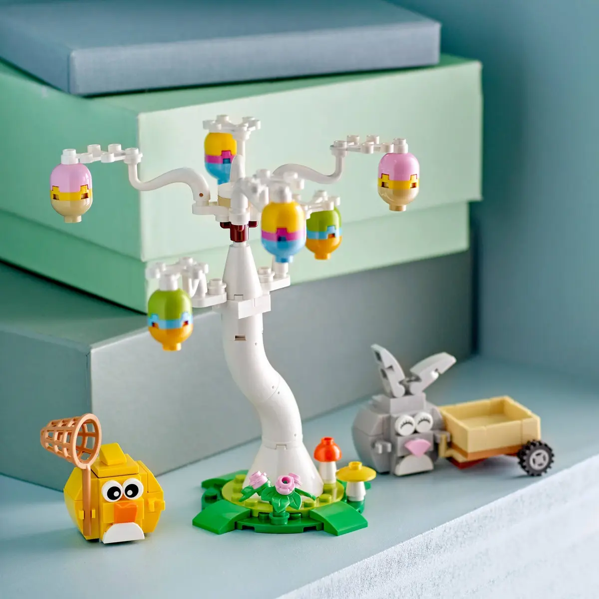 LEGO Seasonal 40808 Easter Bunny and Chick Egg Hunt set, image 6