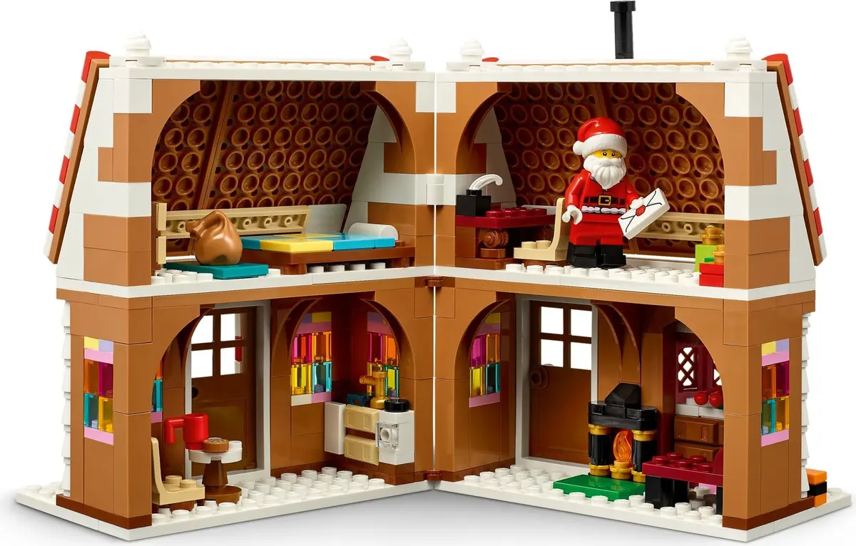 LEGO Seasonal 40809 Festive Gingerbread House set, image 9