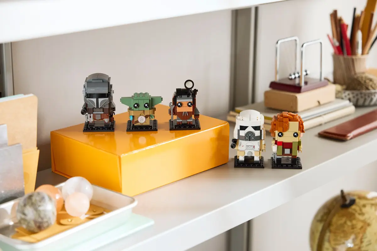 LEGO BrickHeadz 40856 The Mandalorian and Grogu: Allies & Villains set, image 6
