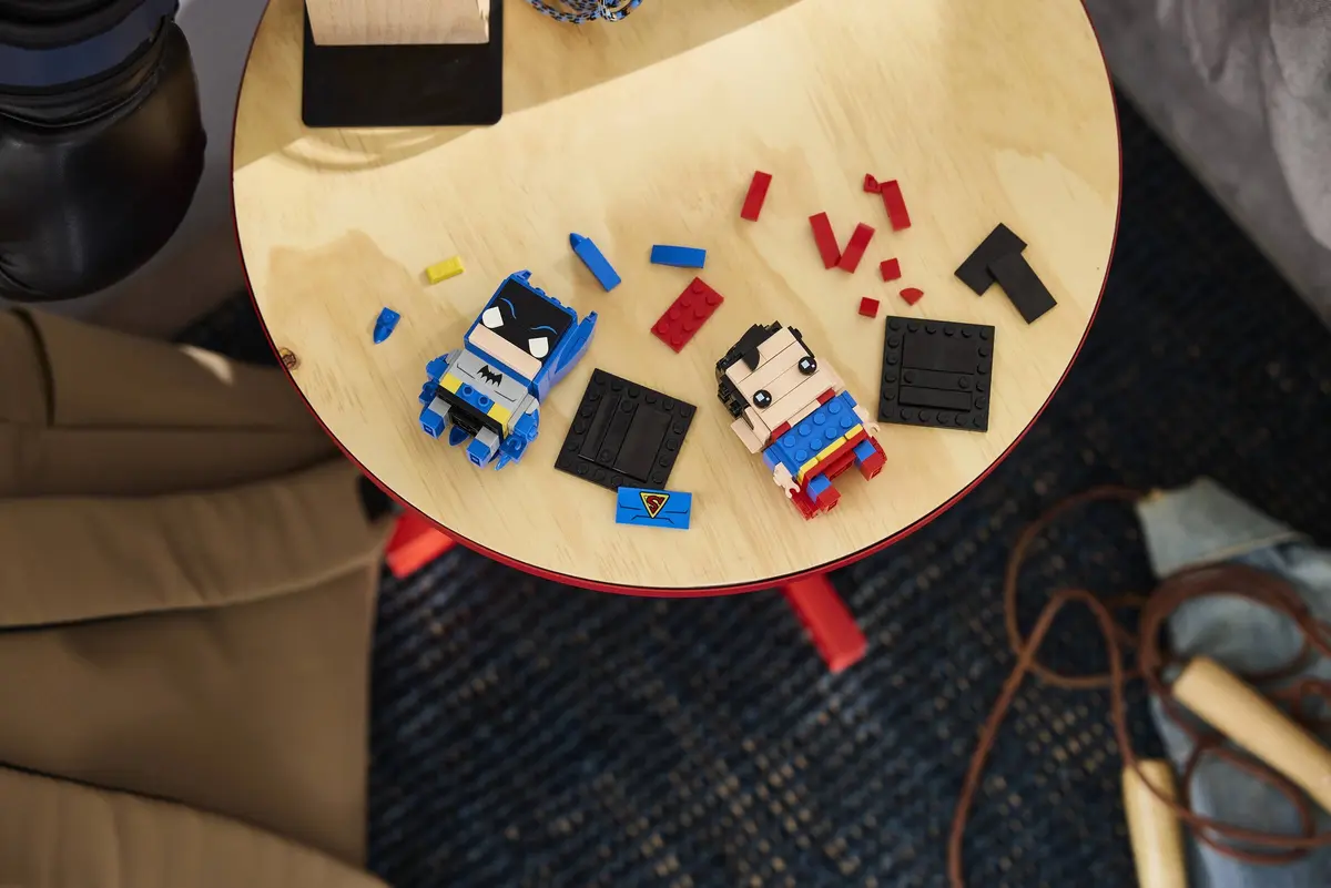 LEGO BrickHeadz 40859 Golden Age Superman and Batman set, image 7