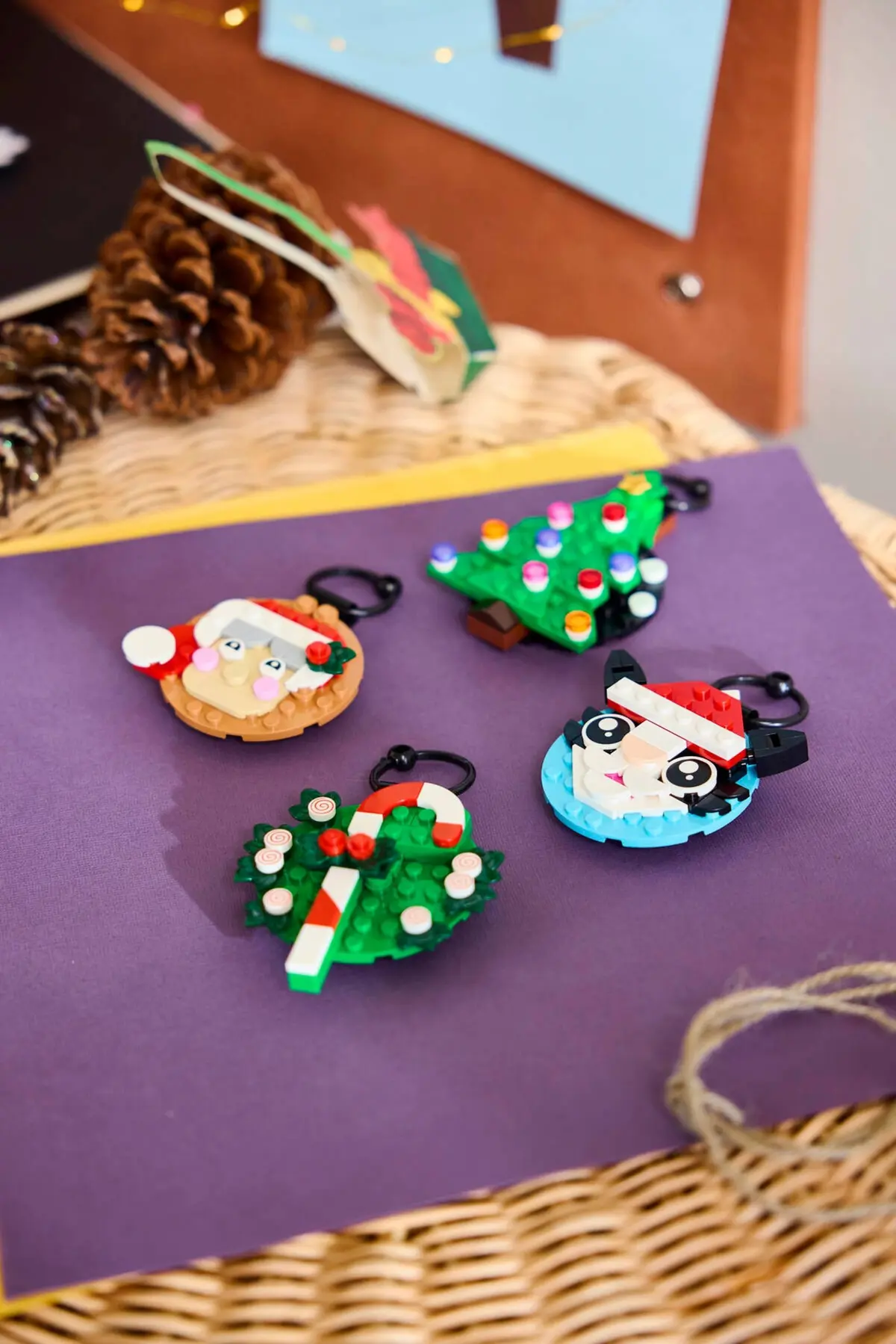 LEGO Seasonal 40862 Holiday Ornament Selection 2 set, image 9