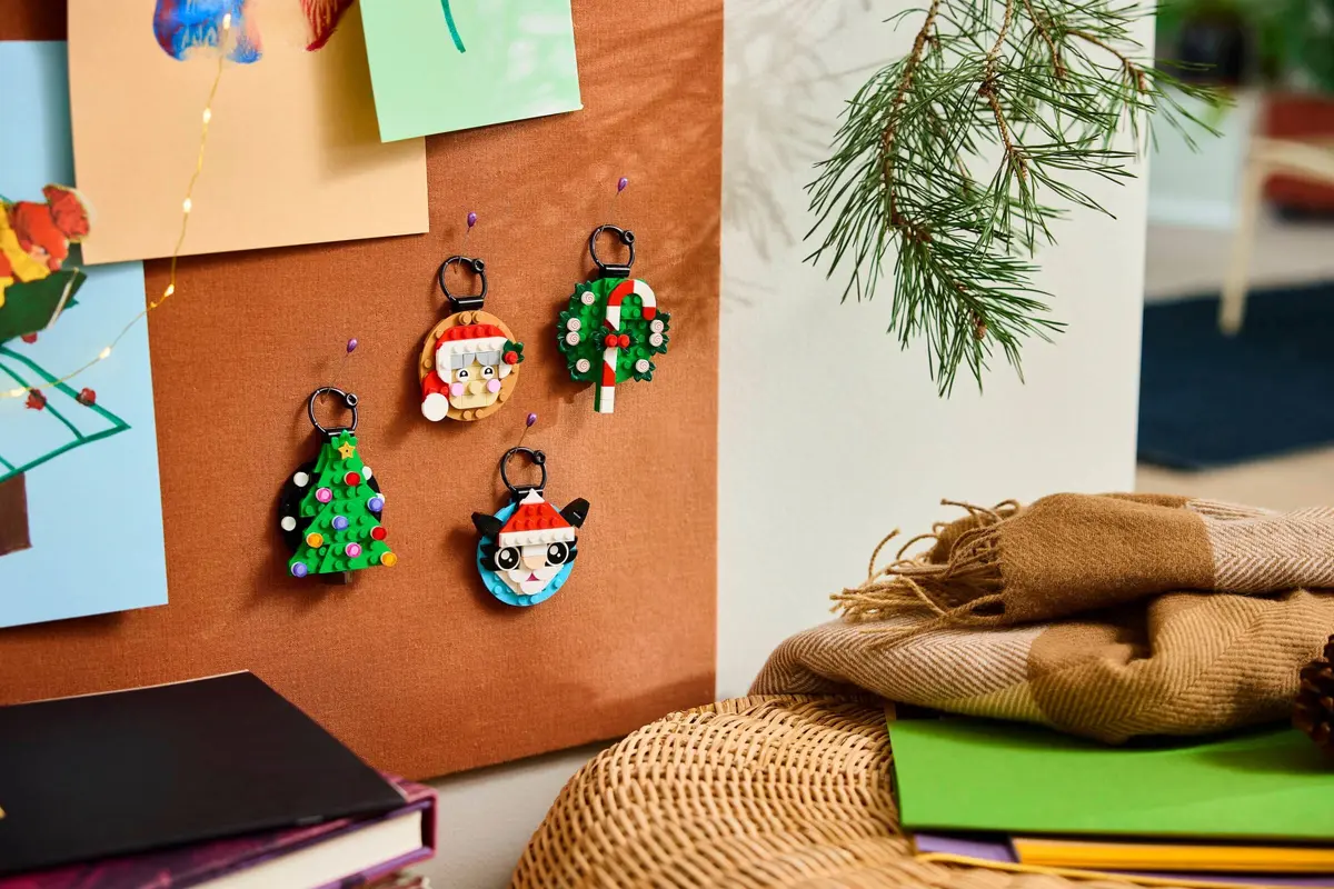 LEGO Seasonal 40862 Holiday Ornament Selection 2 set, image 10
