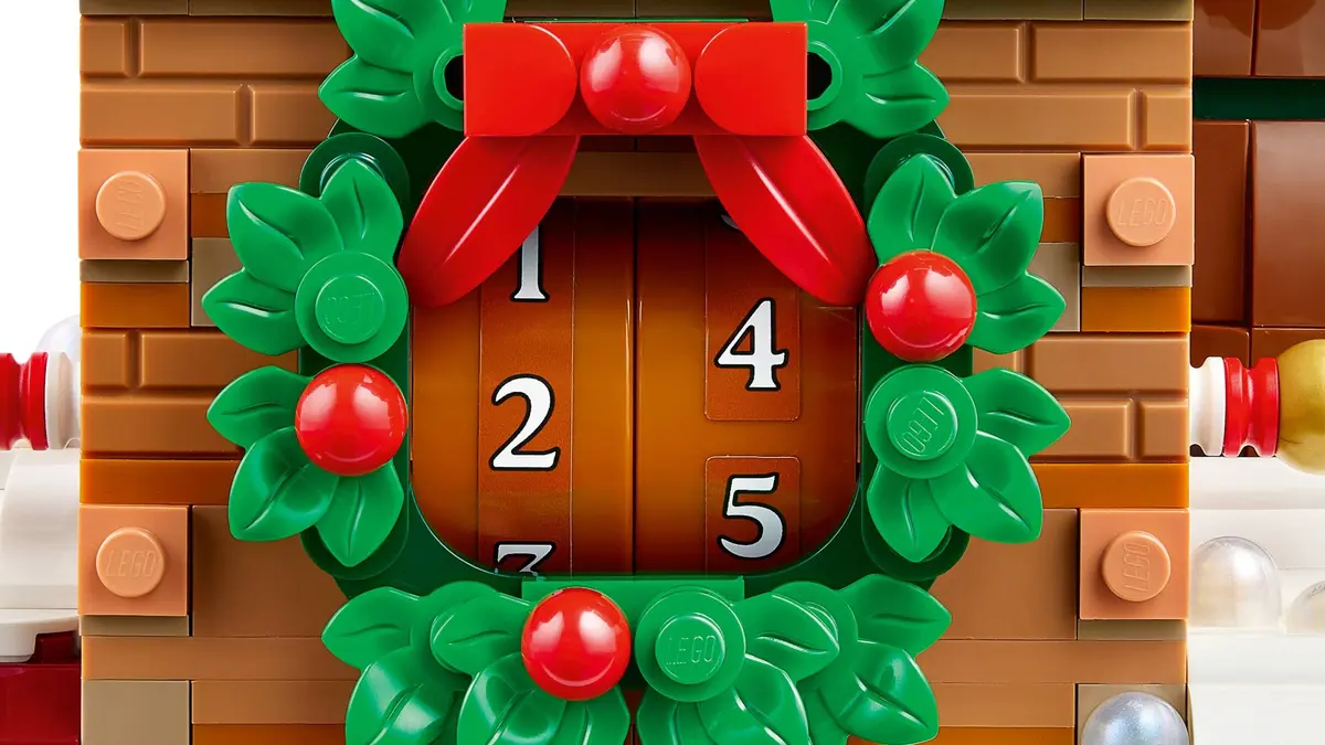 LEGO Seasonal 40874 Santa's Holiday Countdown set, image 9