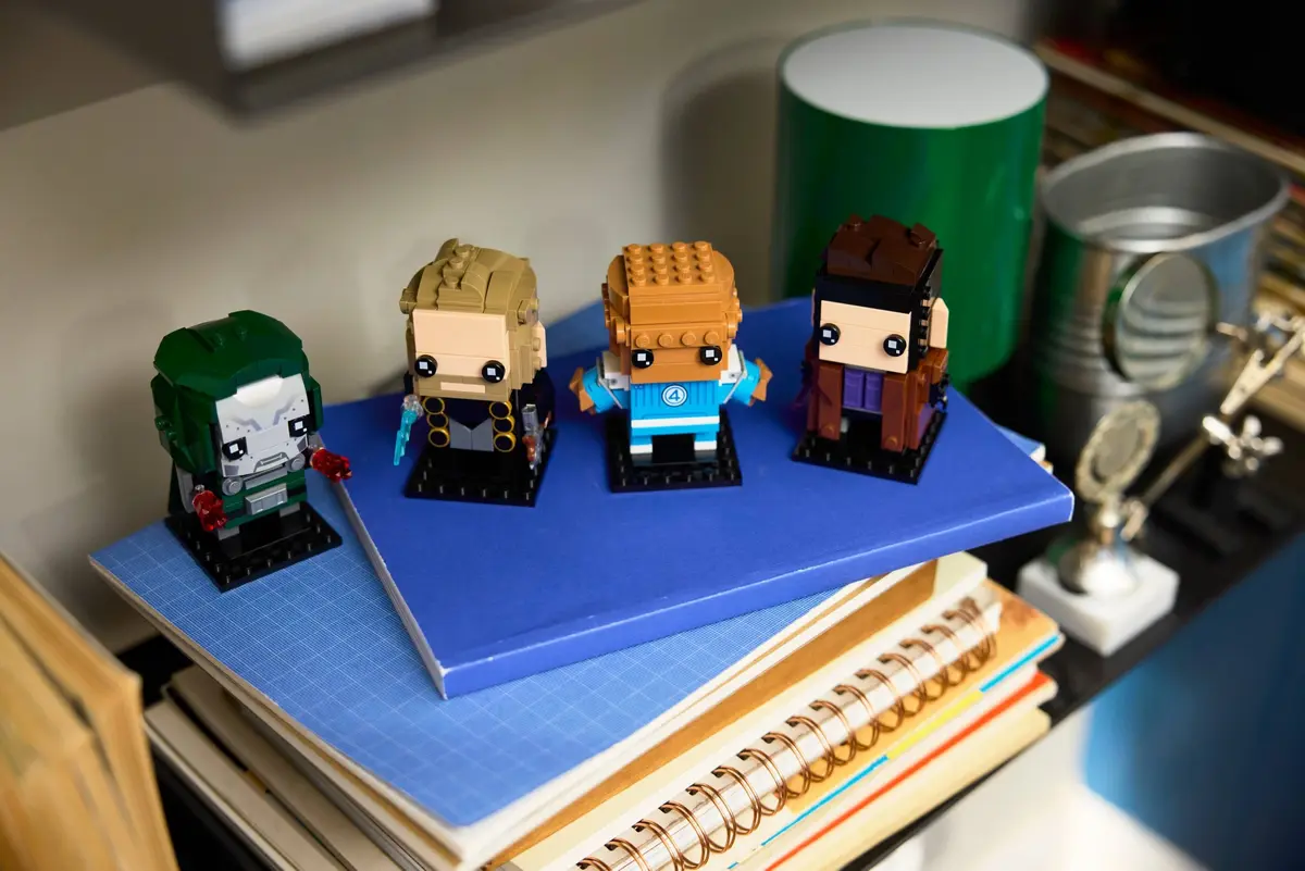 LEGO BrickHeadz 40880 Avengers: Doomsday Heroes & Villain set, image 11