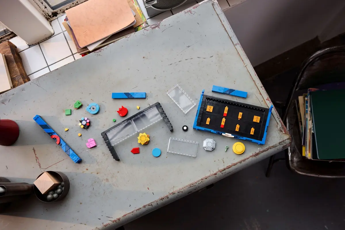 LEGO Pokémon 40892 Kanto Region Badge Collection set, image 2