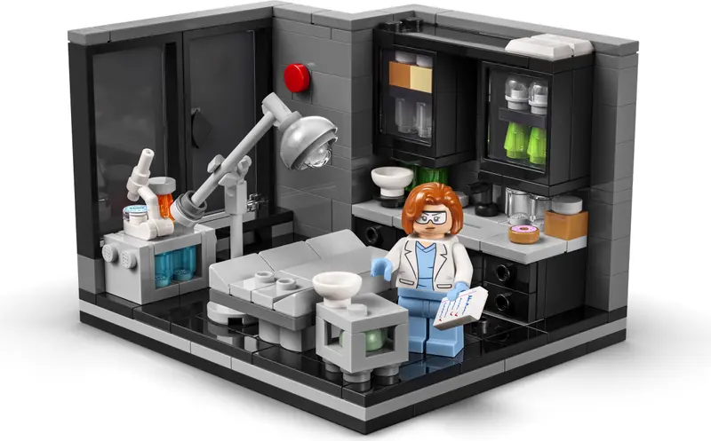 LEGO Ideas 40896 The X-Files: Scully's Lab set