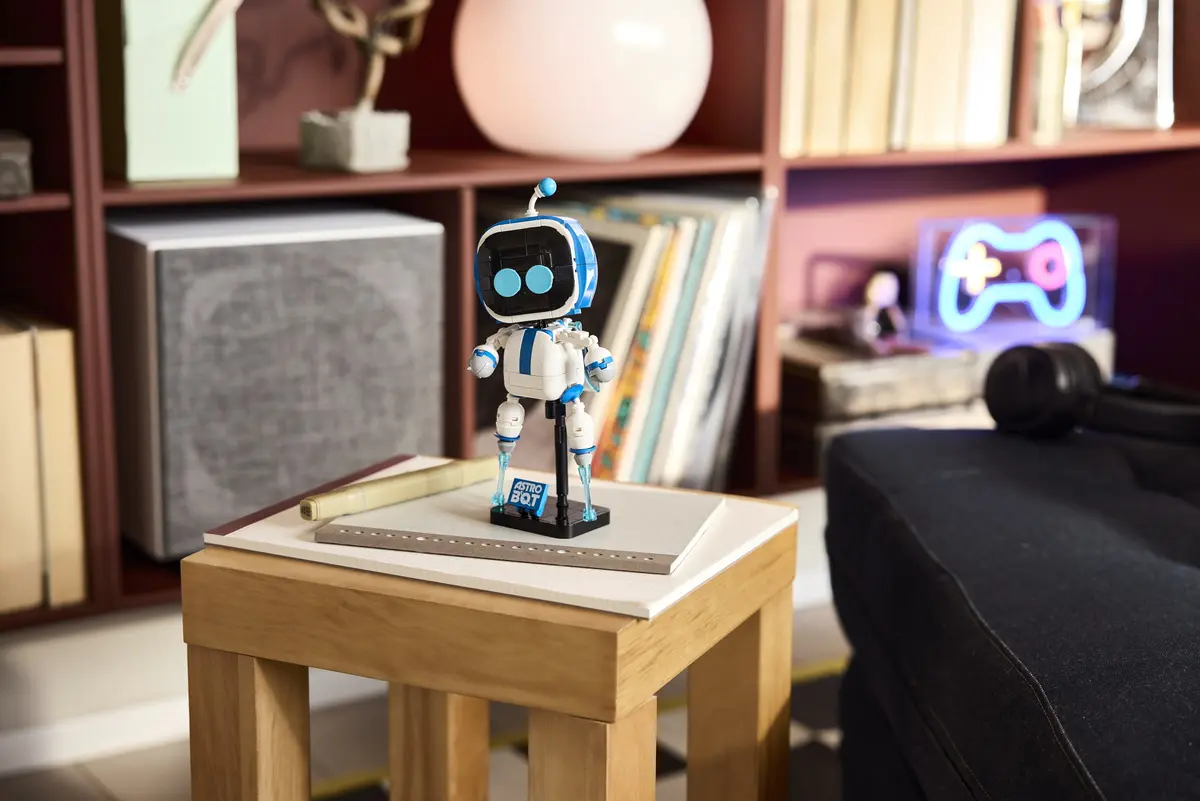 LEGO PlayStation 40899 Astro Bot set, image 4