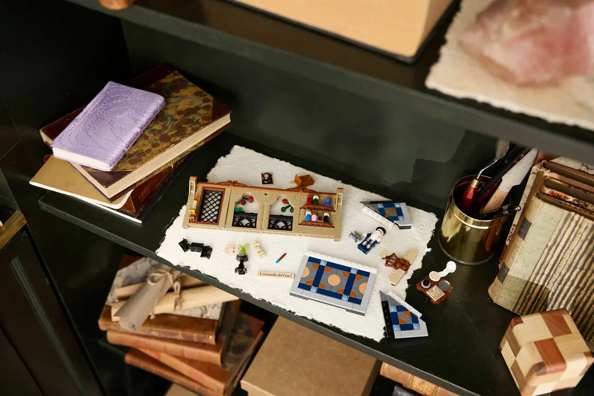 LEGO Promotional 40902 Tribute to Leonardo da Vinci set, image 4