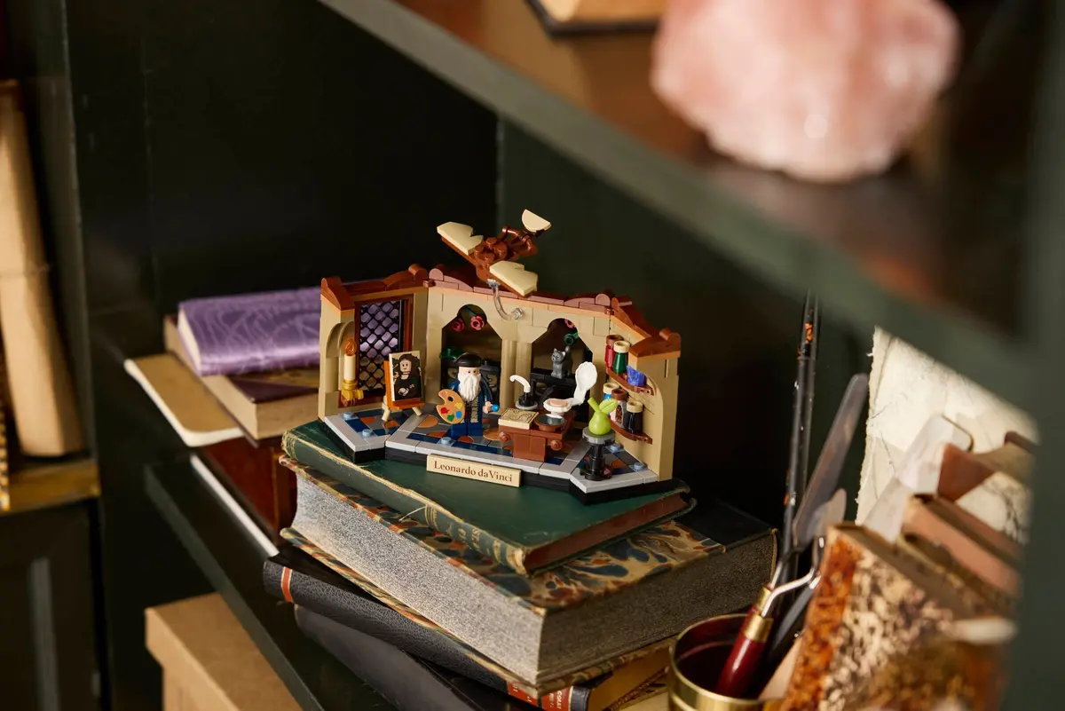 LEGO Promotional 40902 Tribute to Leonardo da Vinci set, image 5