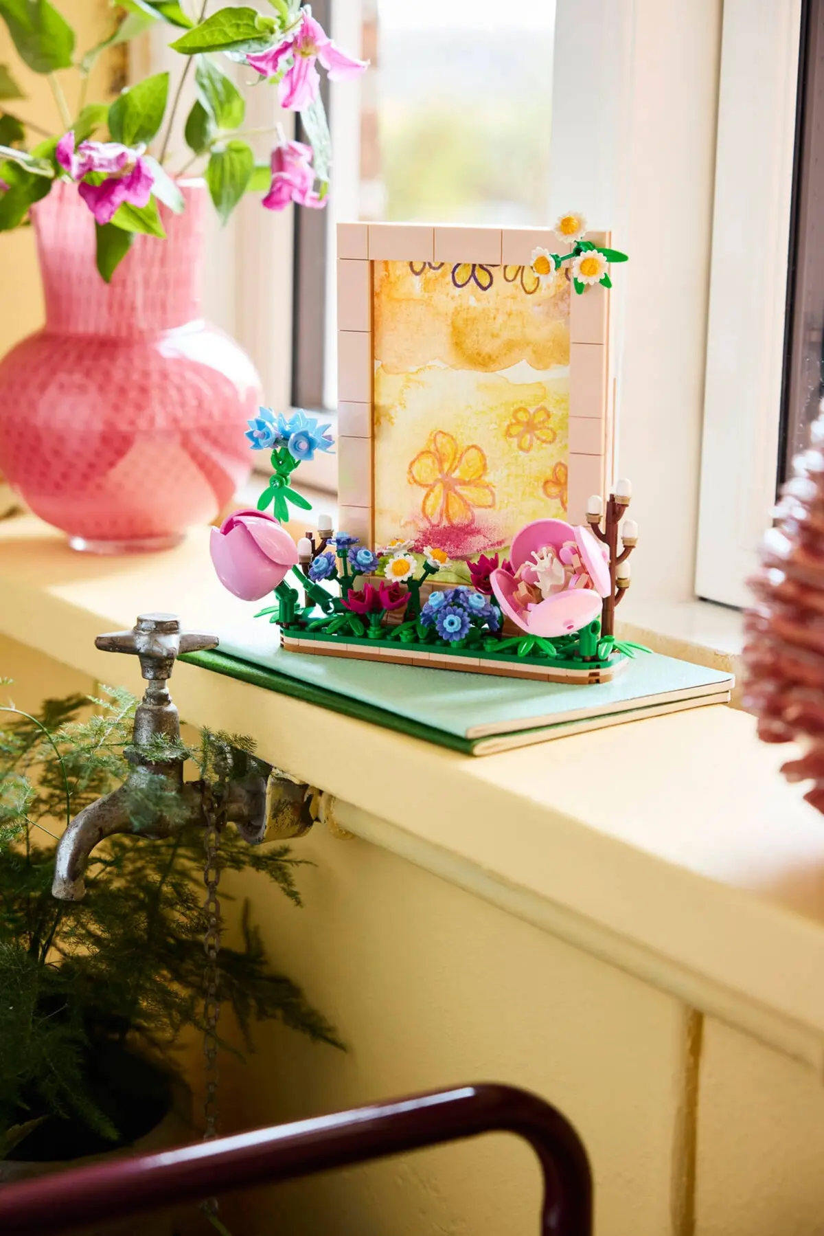 LEGO Botanicals 40916 Floral Picture Frame set, image 7