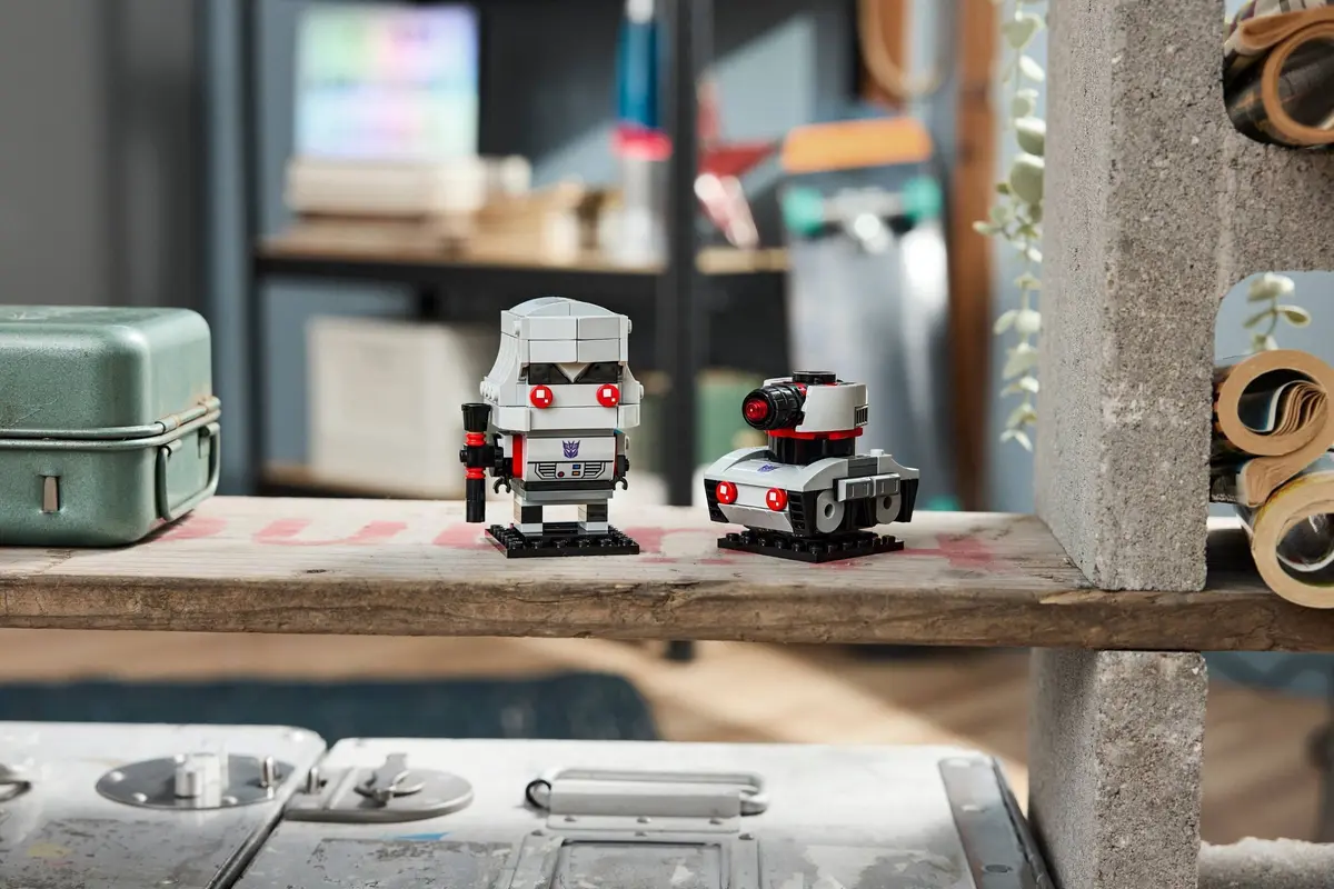 LEGO BrickHeadz 40924 Megatron Robot & Vehicle set, image 8