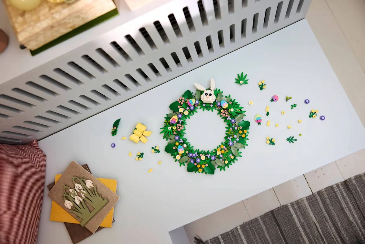 LEGO Seasonal 40957 Spring Wreath set, image 4