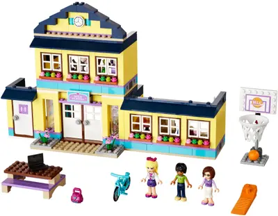 LEGO Friends 41005 Heartlake High set