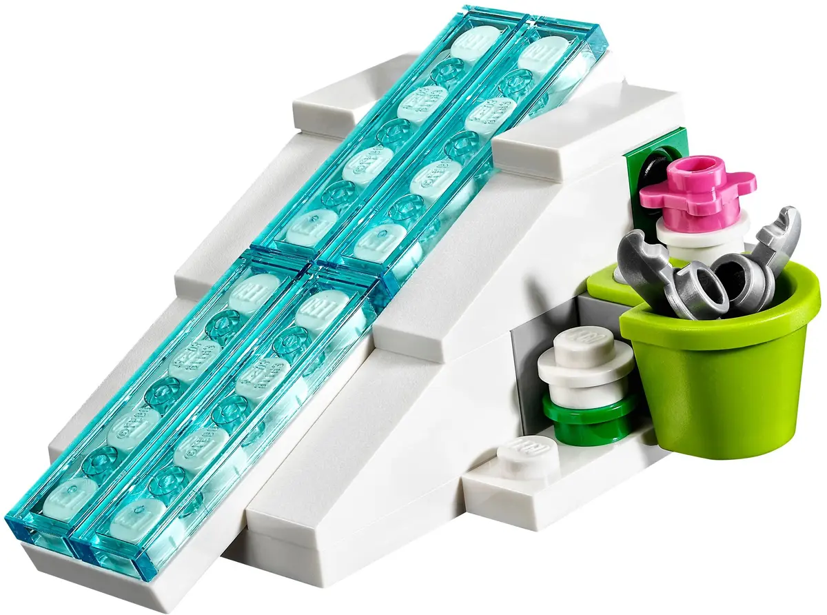 LEGO Disney 41062 Elsa's Sparkling Ice Castle set, image 7