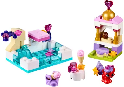 LEGO Disney 41069 Treasure's Day at the Pool set