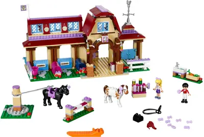 LEGO Friends 41126 Heartlake Riding Club set
