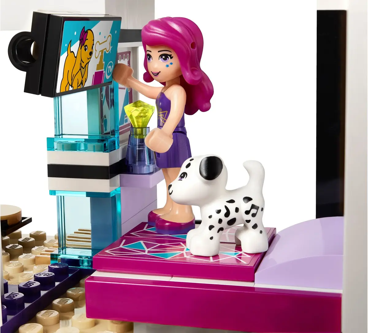 LEGO Friends 41135 Livi's Pop Star House set, image 17