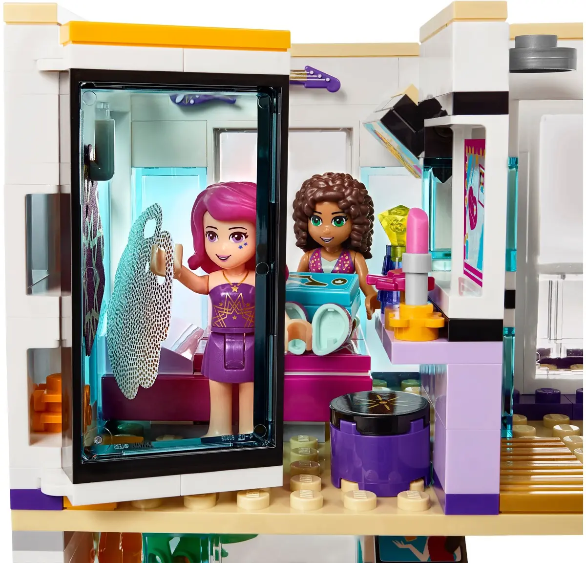 LEGO Friends 41135 Livi's Pop Star House set, image 3