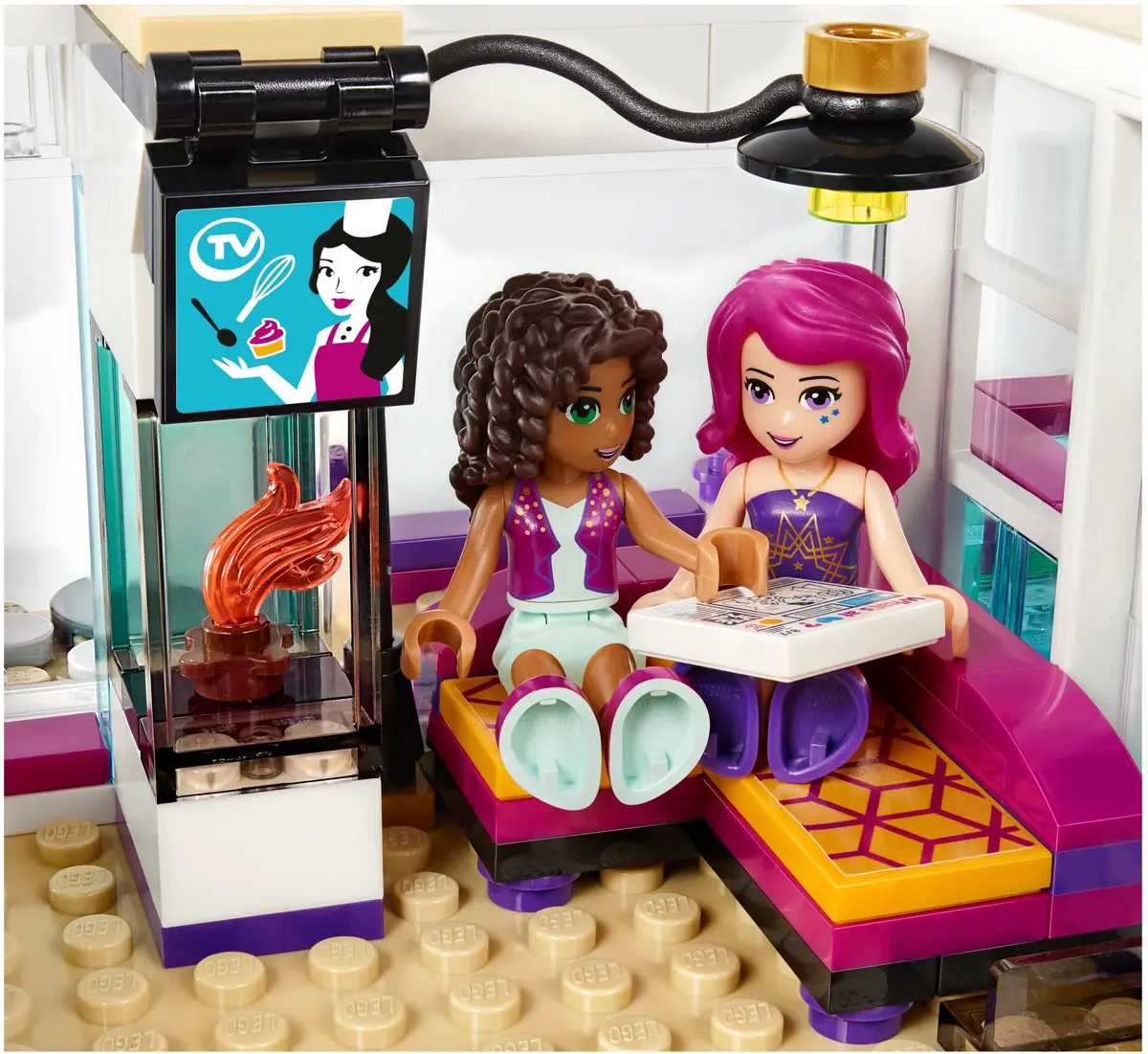 LEGO Friends 41135 Livi's Pop Star House set, image 6
