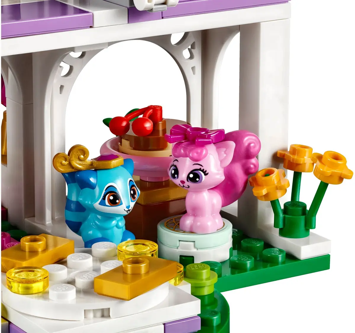 LEGO Disney 41142 Palace Pets Royal Castle set, image 8